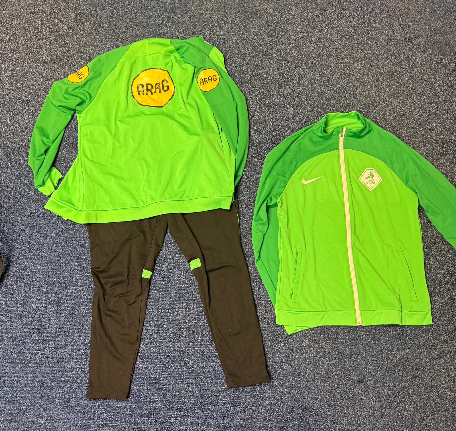 KNVB Scheidsrechter Tenue lijn 24/26, Maat 56/58 (XL), NVT, Ophalen of Verzenden, Zo goed als nieuw