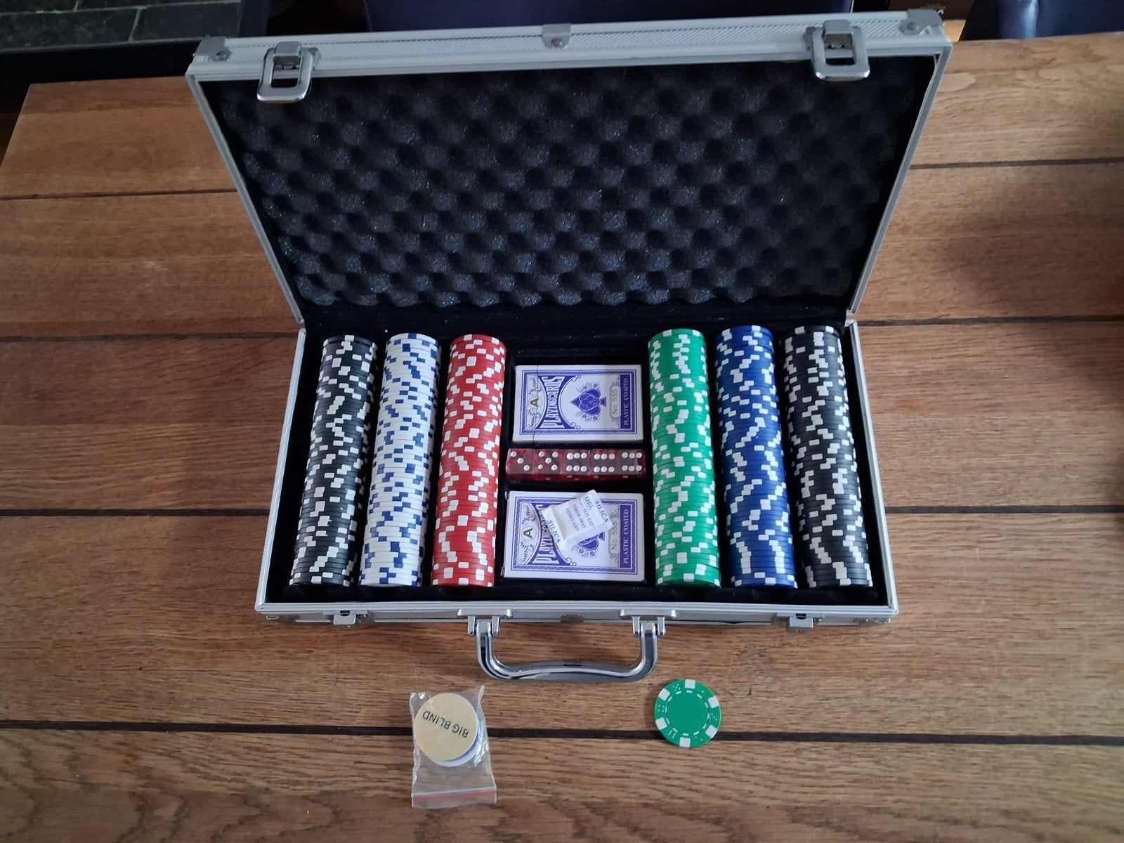 pokerset pokeren pokerkoffer 300 fiches, Ophalen of Verzenden