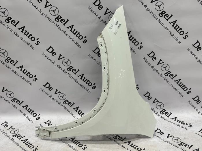 Scherm links-voor van een Mercedes GLA (9149), Gebruikt, -, Ophalen of Verzenden, -