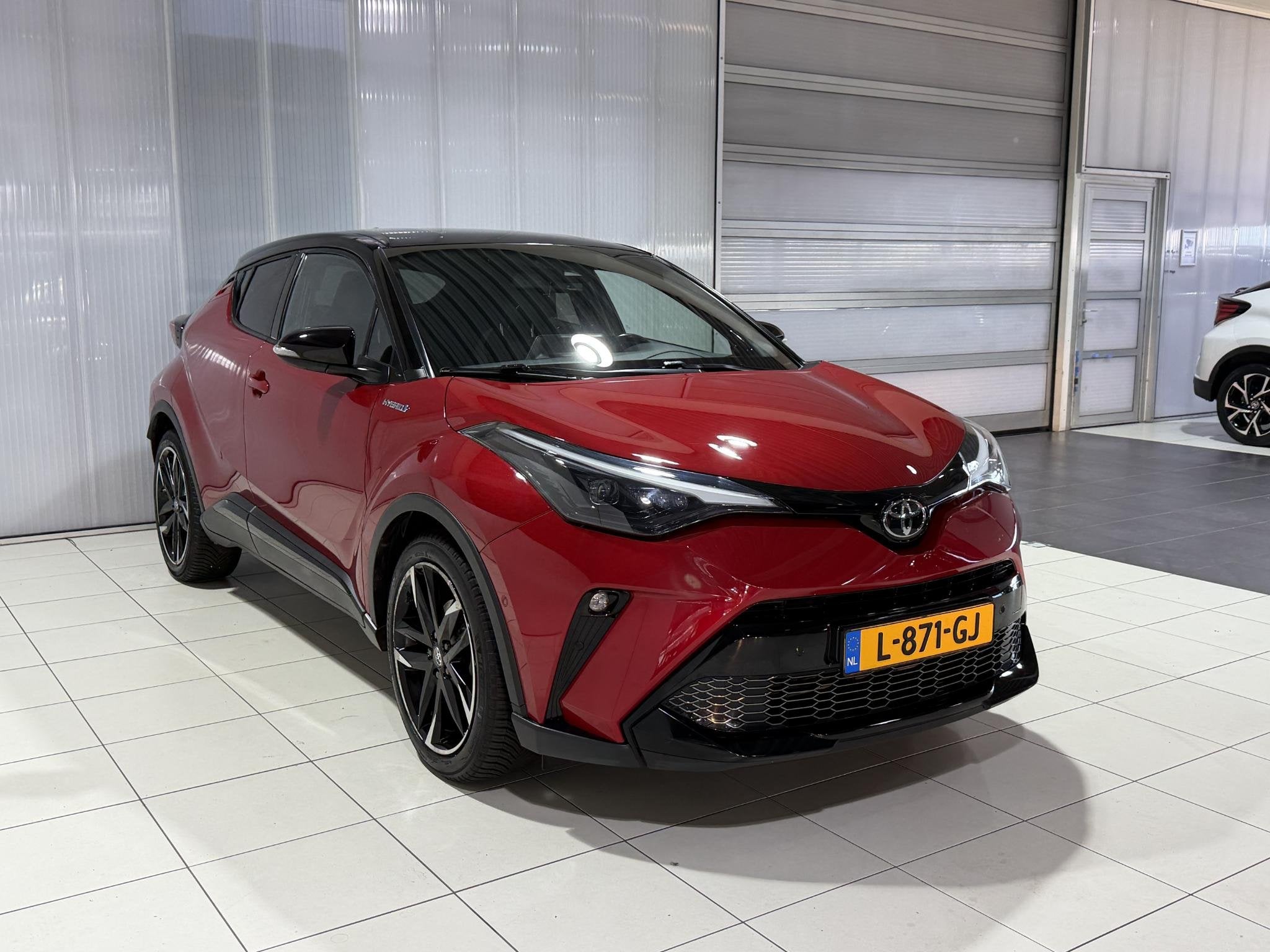 Toyota C-HR 2.0 Hybrid GR-Sport | Elektrisch verstelbare bes, Auto's, Toyota, Euro 6, 4 cilinders, Automatische klimaatregeling