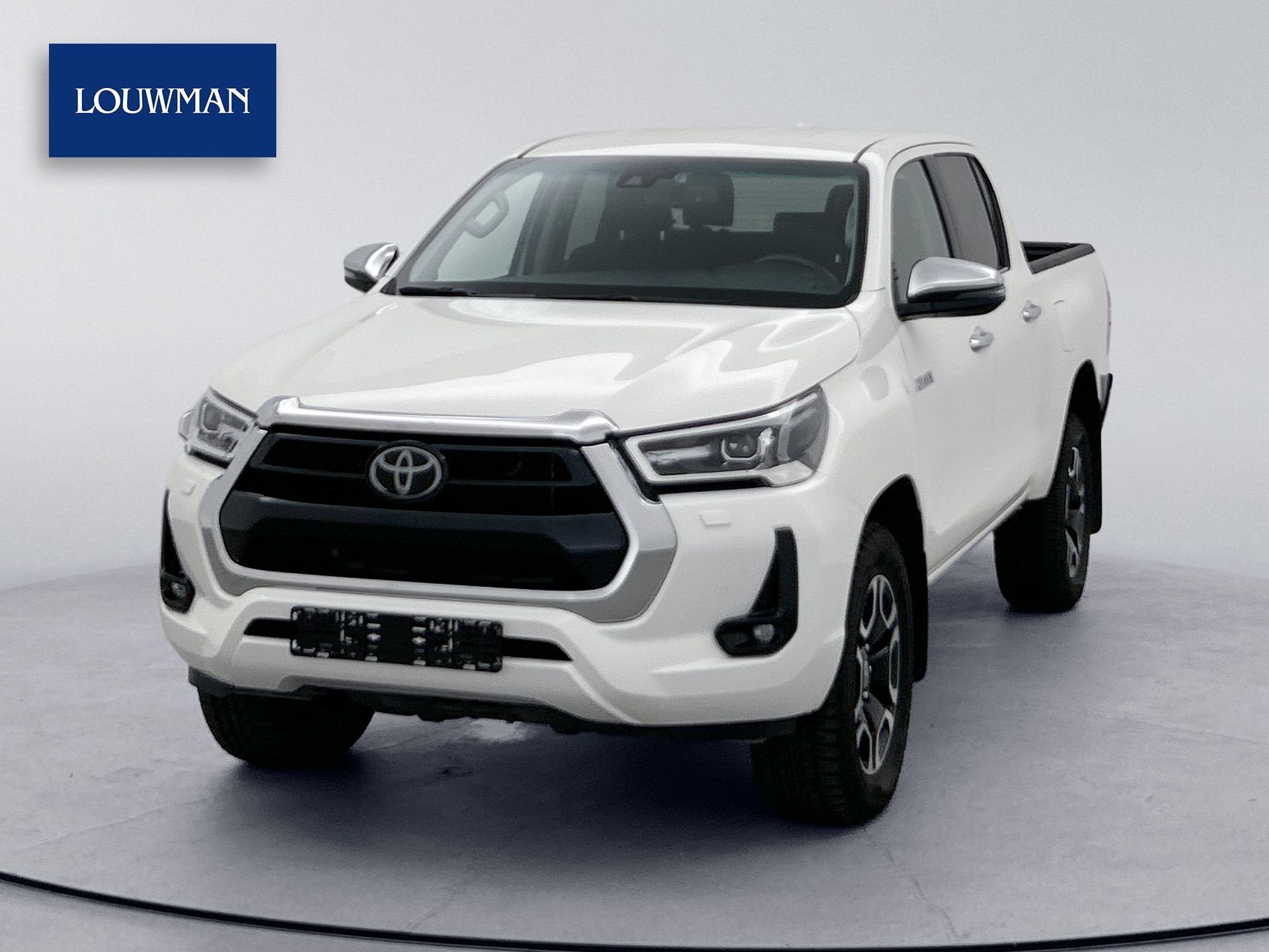 Toyota Hilux 2.8 D-4D Double Cab Professional 4x4 Navigatie, Stof, Gebruikt, Zwart, 4 cilinders