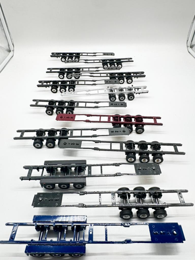 WSI TRAILER CHASSIS SCHMITZ VERBOUW 13 stuks, Hobby en Vrije tijd, Modelauto's | 1:50, Gebruikt, ., Ophalen of Verzenden, .