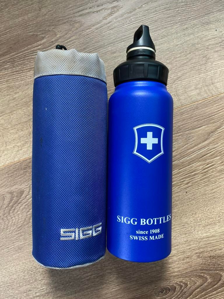 Sigg bottles blauw, Verzenden, Zo goed als nieuw