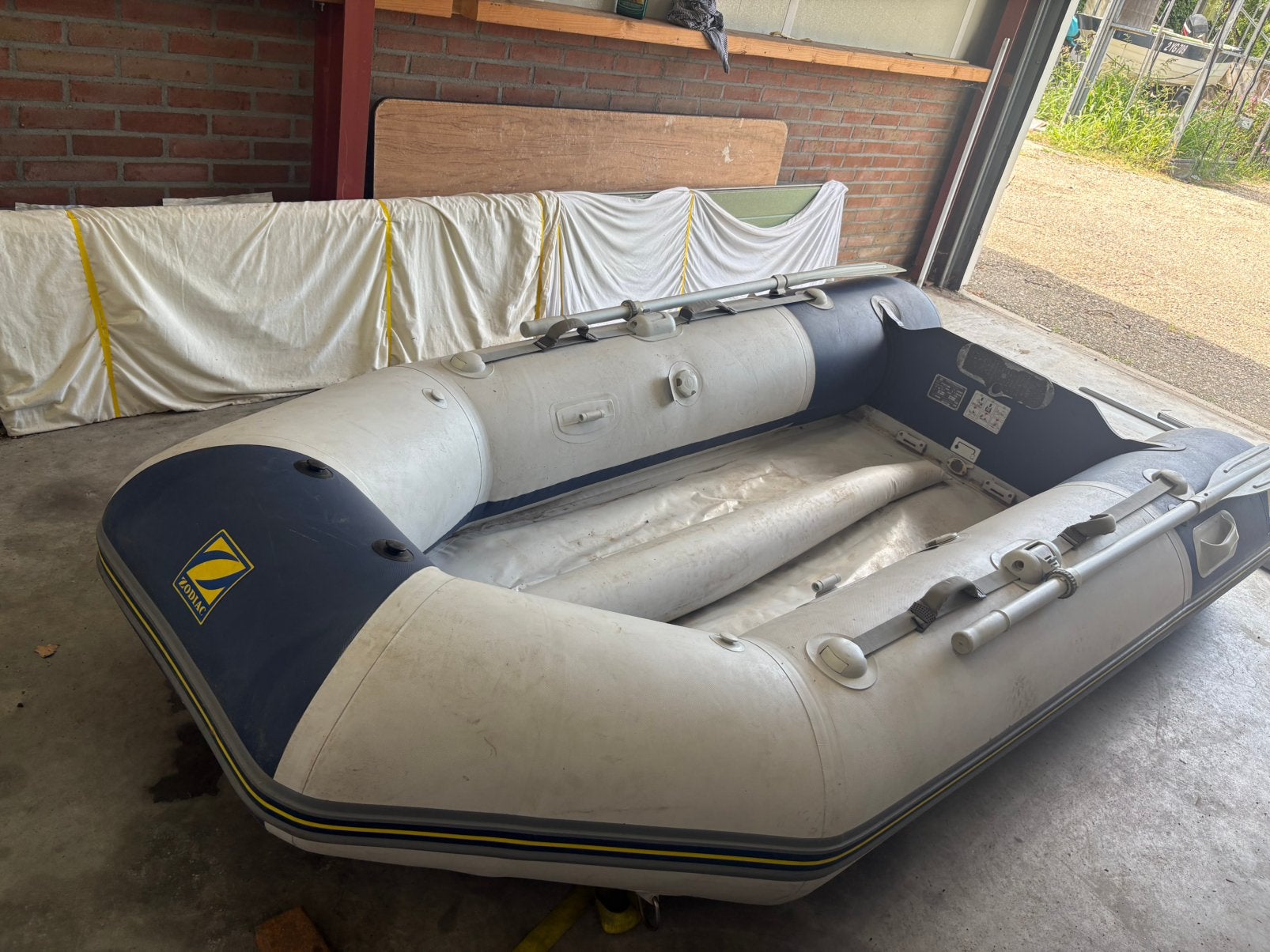 Zodiac rubberboot 2.85 m. Met 5 pk Yamaha motor, Ophalen, Gebruikt, 5 pk, Zodiac