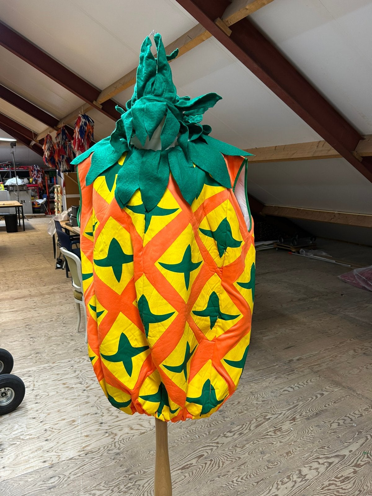 Ananaspak, Ophalen of Verzenden, Zo goed als nieuw, Carnaval