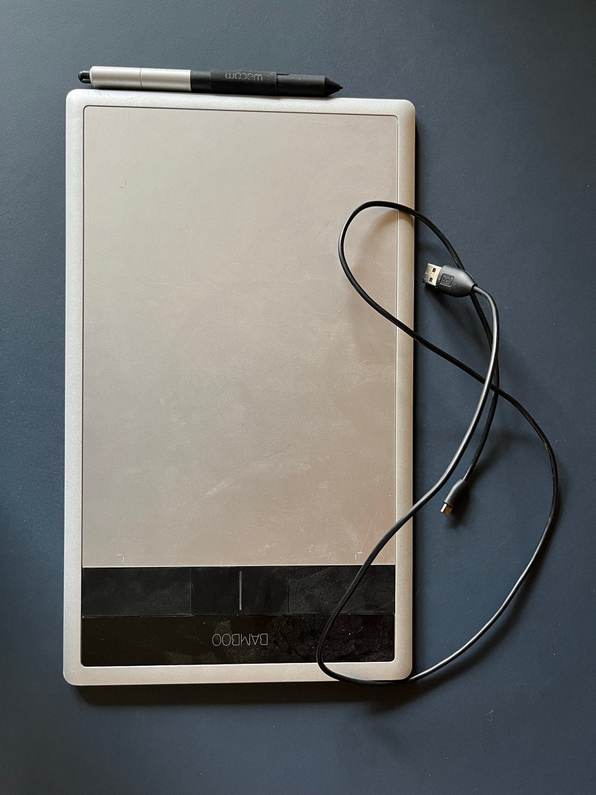 Wacom Bamboo CTH-670 tekentablet met pen en kabel, Computers en Software, Tekentablets, Ophalen of Verzenden, Multi-touch, Gebruikt