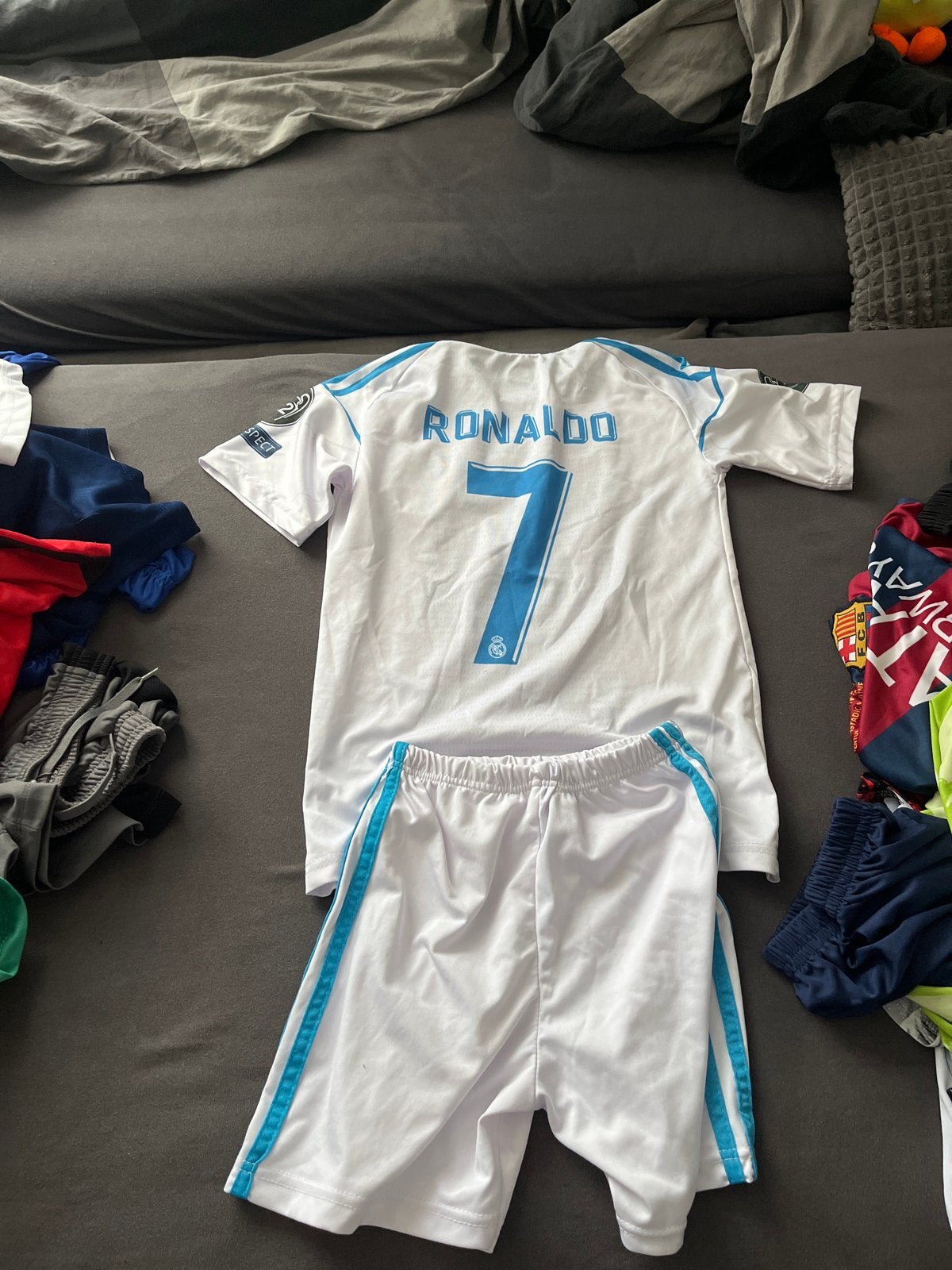 Real Madrid Ronaldo 7 tenue - Maat S, Maat S, Ophalen, Gebruikt, Set