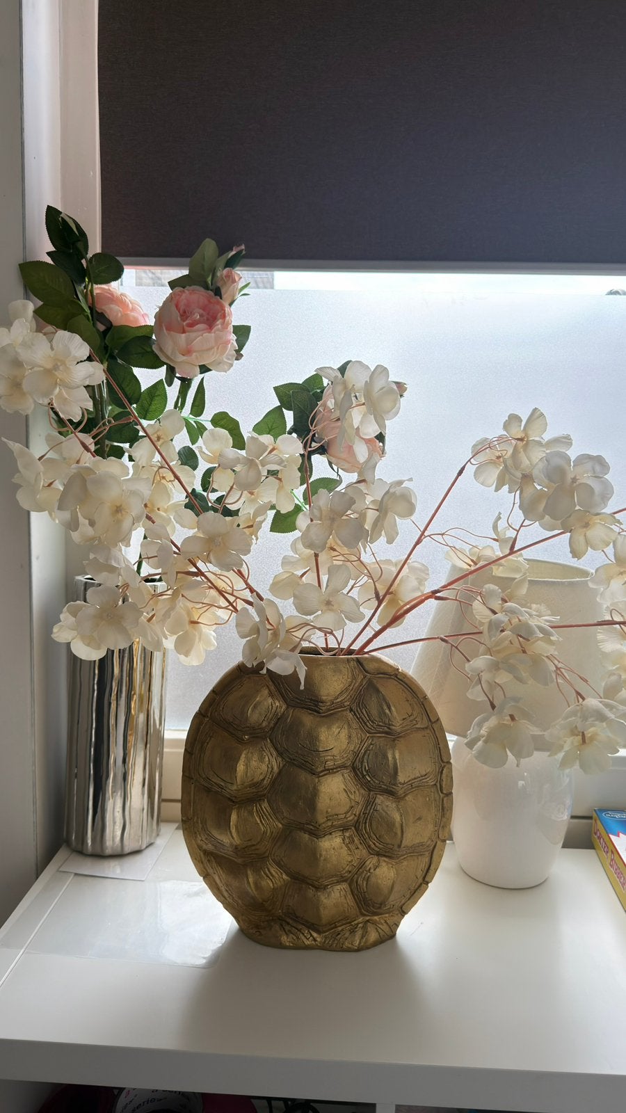 Bloemen + 2 vazen (goud en zilver), Ophalen, Zo goed als nieuw