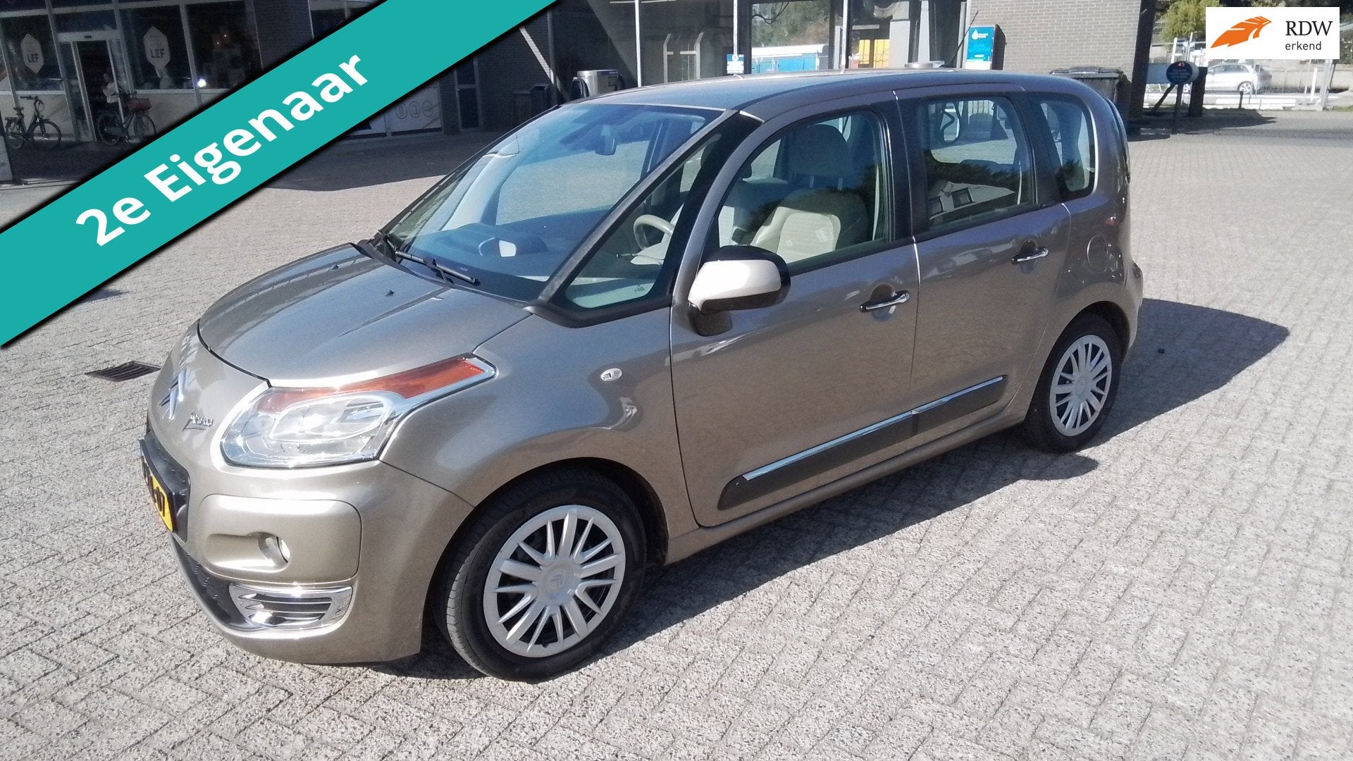Citroen C3 Picasso 1.4 VTi 95pk Aura 2e eig. Historie Clima, Voorwielaandrijving, Gebruikt, Beige, Bruin