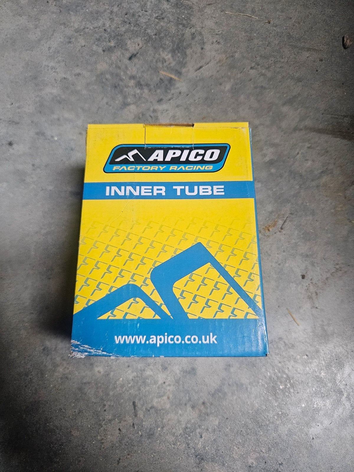 Apico INNER TUBE 325/350-16 TR-4  2.0m/m, Ophalen of Verzenden