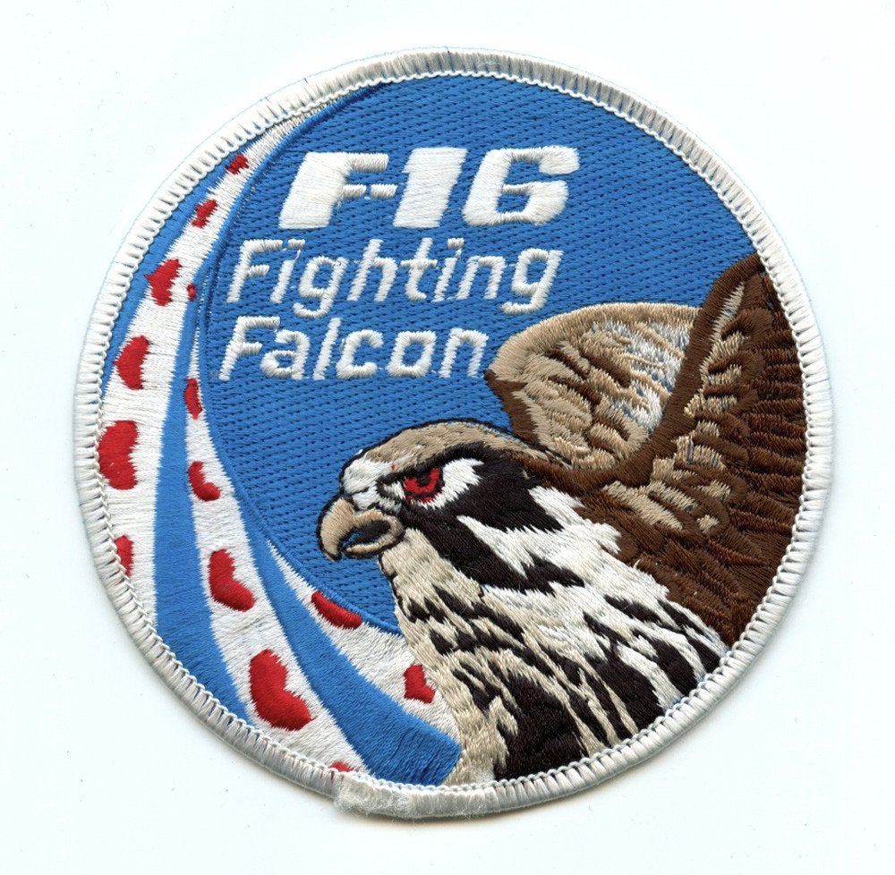 KLu luchtmacht patch 322/323 sqn F-16 swirl Leeuwarden v1, Verzamelen, Ophalen of Verzenden, Luchtmacht, Nederland, Embleem of Badge