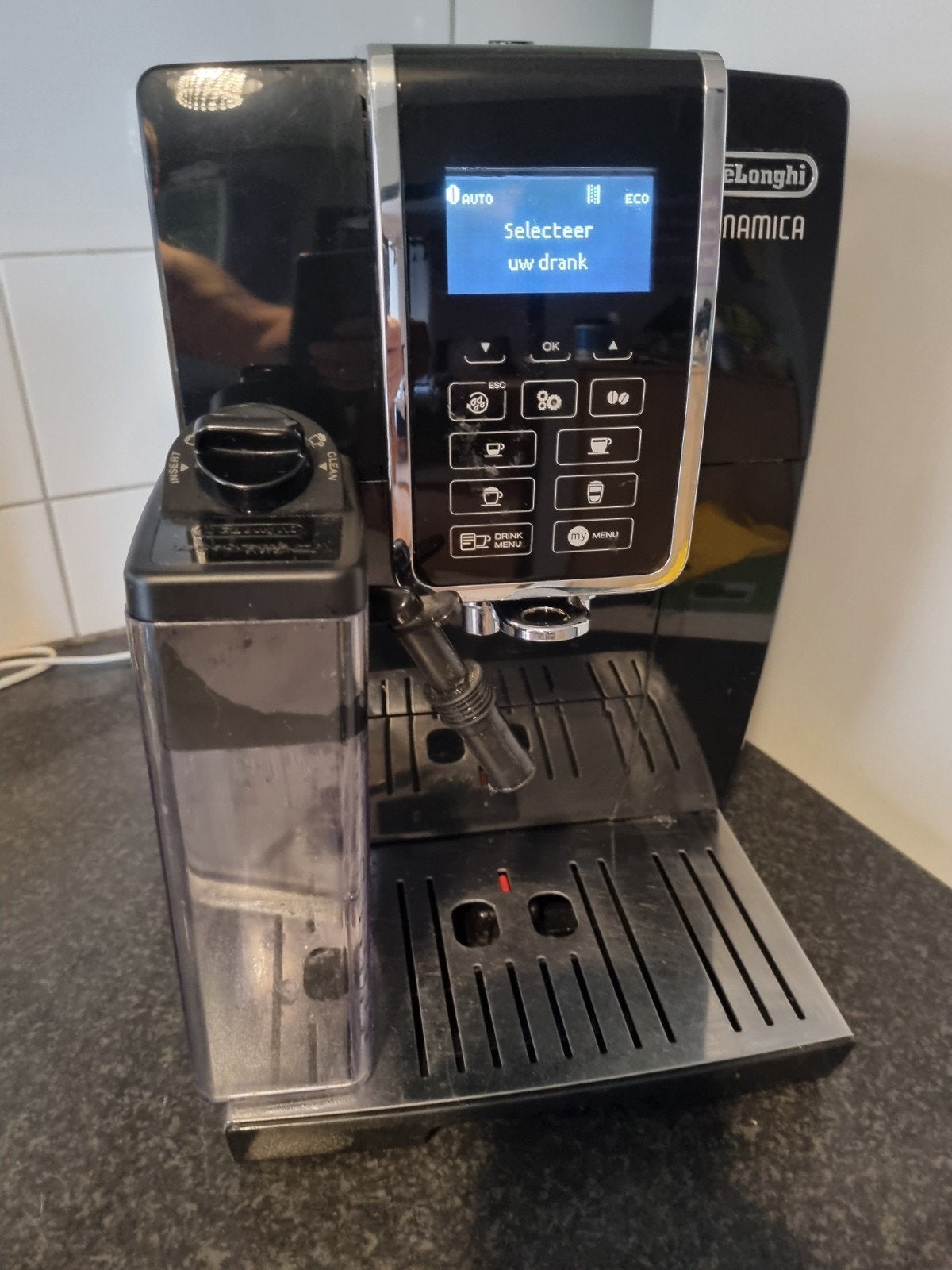 Delonghi dinamica, Gebruikt, Verzenden, 10 kopjes of meer, Koffiemachine