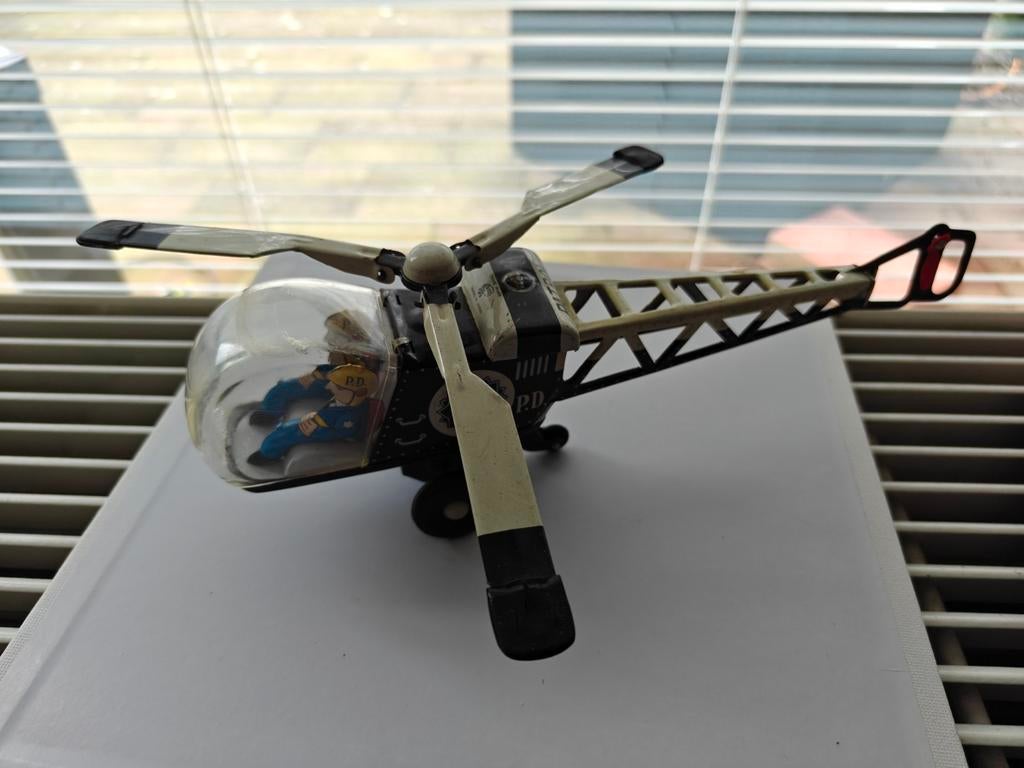 Cragstan helicopter, Ophalen of Verzenden, Zo goed als nieuw, Groter dan 1:72, Overige merken