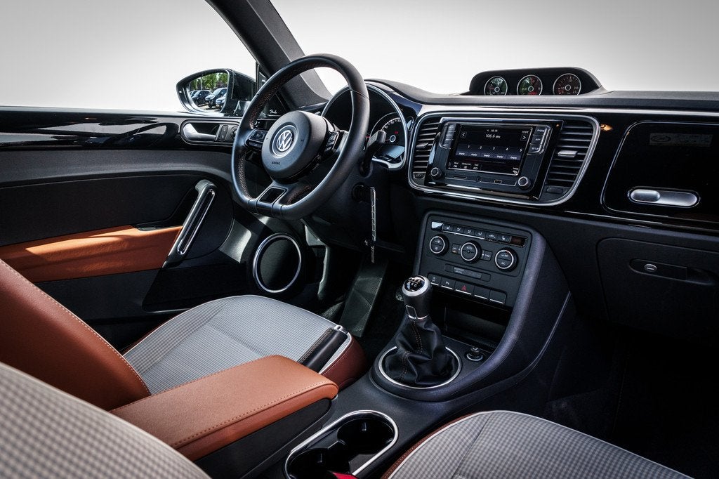 Volkswagen Beetle Cabriolet 1.2 TSi Cup | Stoelverwarming |, Auto's, Euro 5, Stof, Gebruikt, 4 cilinders