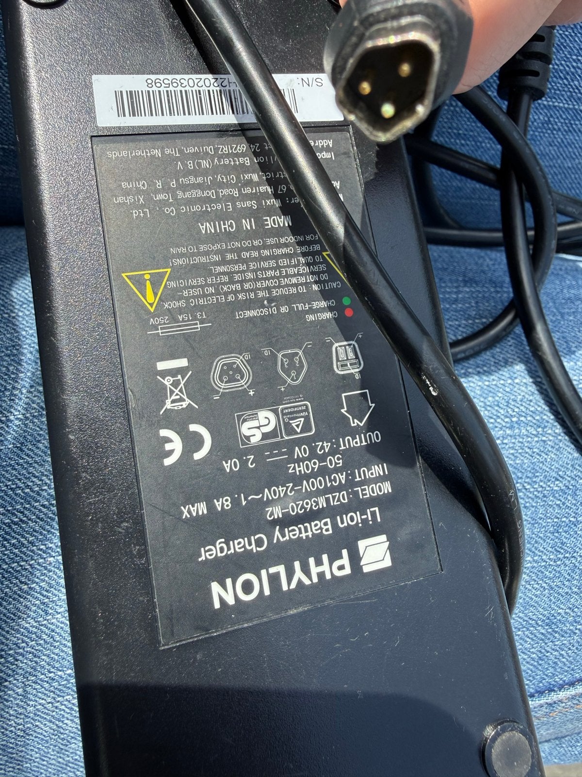 Phylion Li-ion Acculader DZLM3620-M2 42V 2.0A, Ophalen, Gebruikt