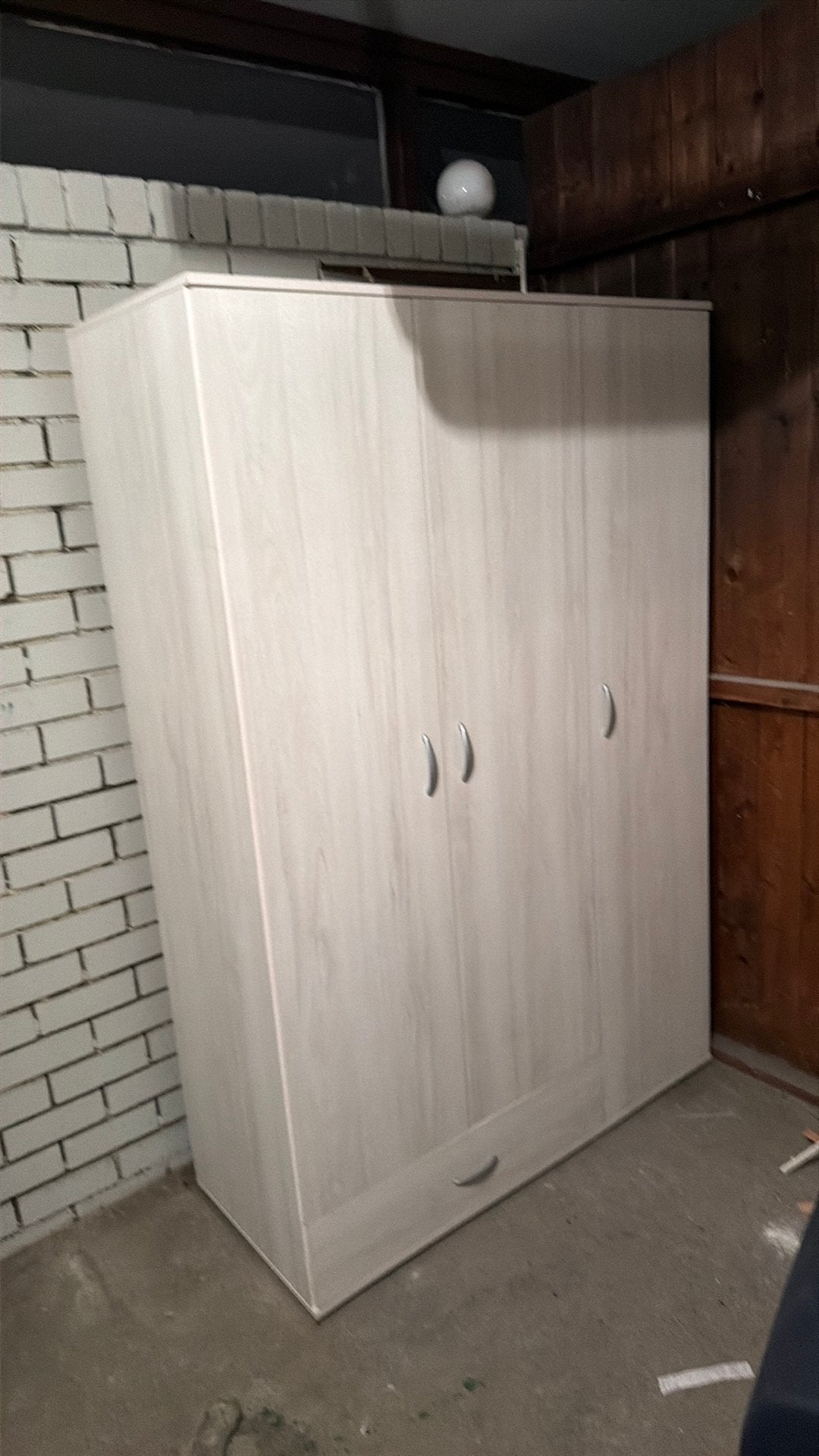 Gratis kledingkast, Huis en Inrichting, Ophalen, 100 tot 150 cm, Zo goed als nieuw, 150 tot 200 cm