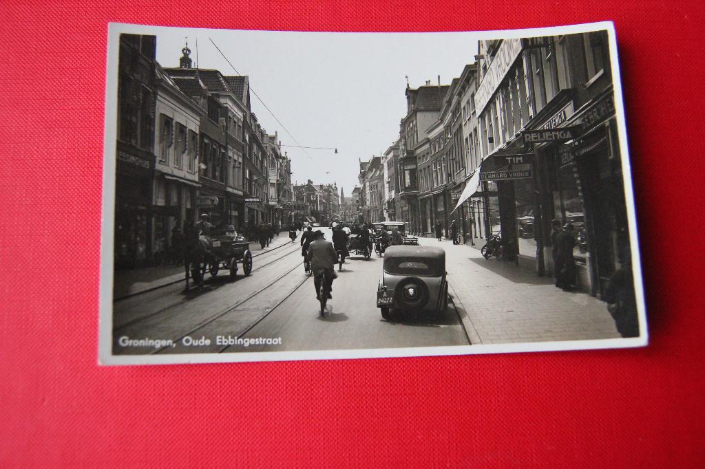 Groningen, Oude Ebbingestraat met oldtimer, Ophalen of Verzenden, 1920 tot 1940, Ongelopen, Groningen
