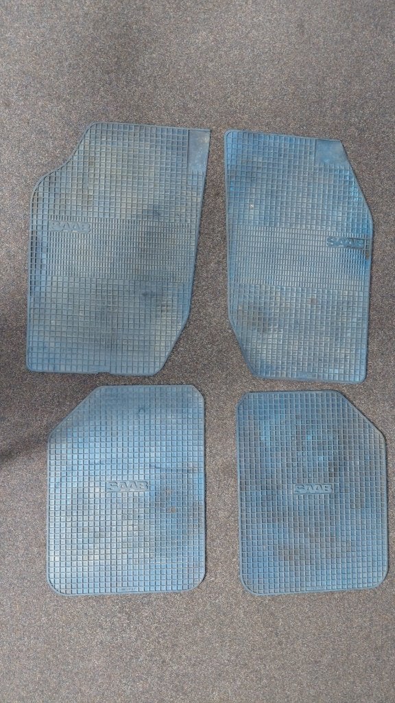 Rubberen matten sets Saab 900 classic/99., Ophalen of Verzenden, Gebruikt