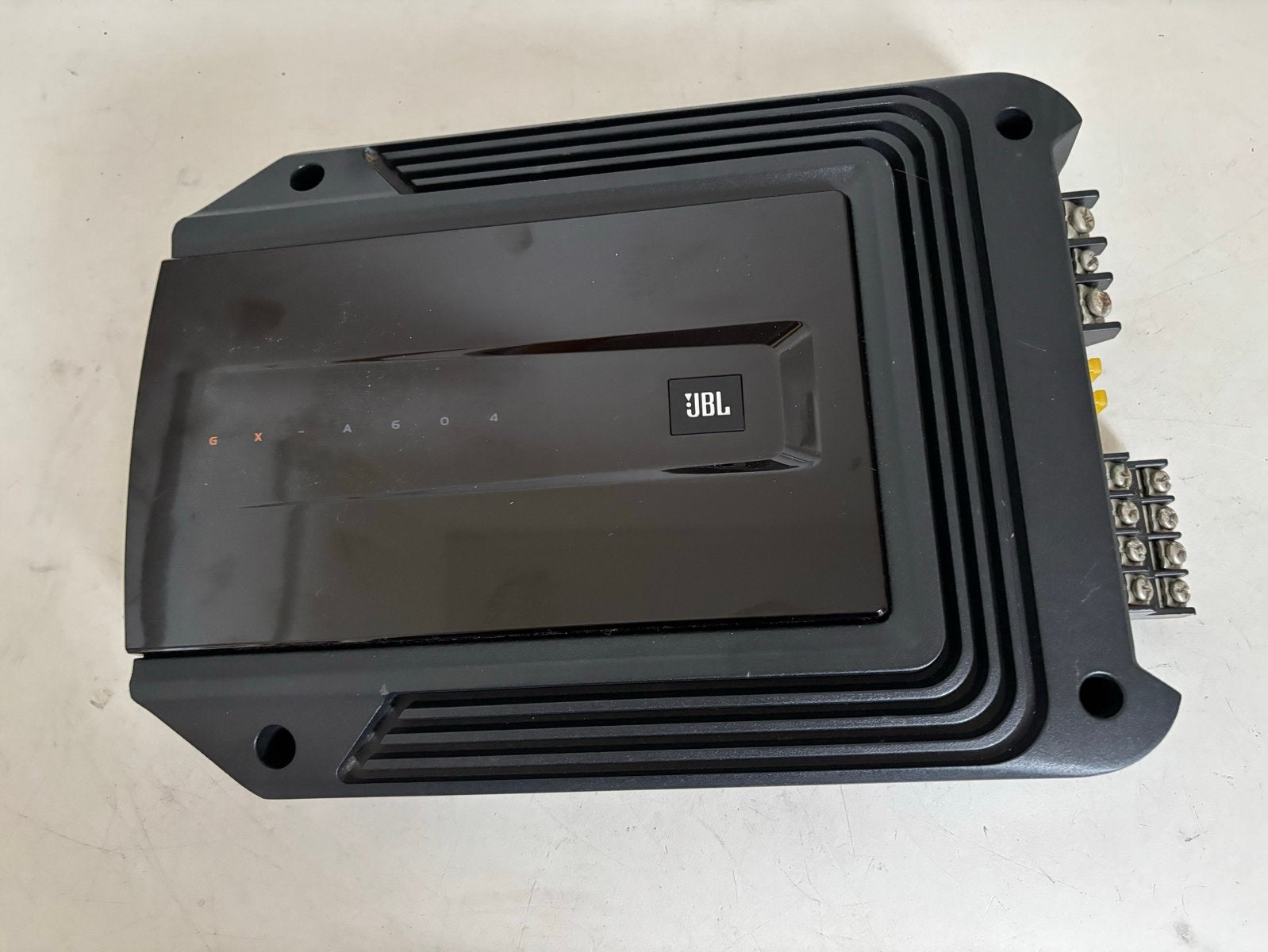 JBL GX-A604 4-kanaals versterker, Auto diversen, Ophalen of Verzenden, Zo goed als nieuw