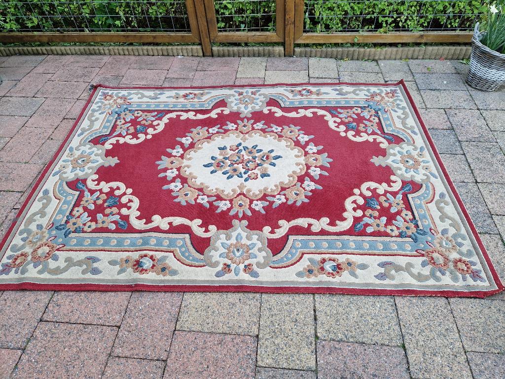Klassiek vloerkleed met bloemenmedaillon – Rood/Beige/Blauw, Ophalen, Blauw, 200 cm of meer, Zo goed als nieuw