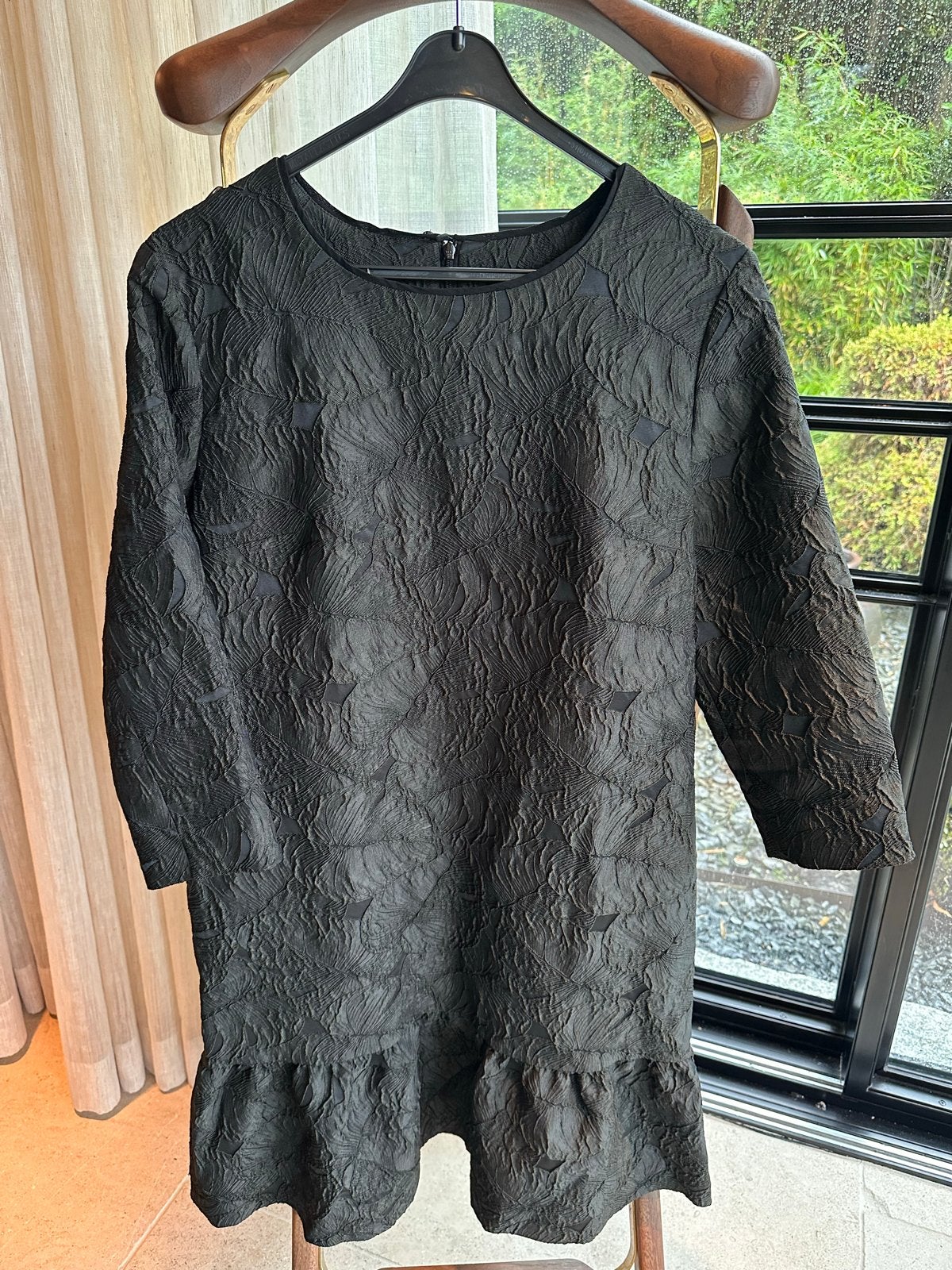 Xandres Zwarte Jacquard Jurk – Maat 40 (L), Zwart, Maat 42/44 (L), Ophalen of Verzenden, Zo goed als nieuw