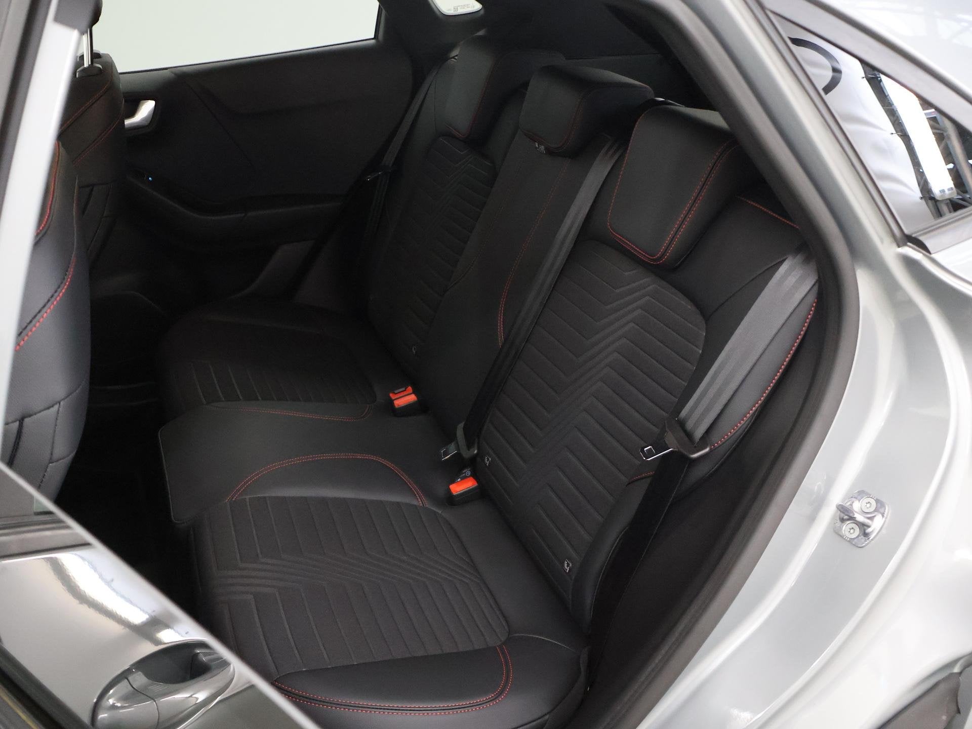 Foto 12 van Ford Puma 1.0 EcoBoost Hybrid ST-Line X | Winterpakket | Ele