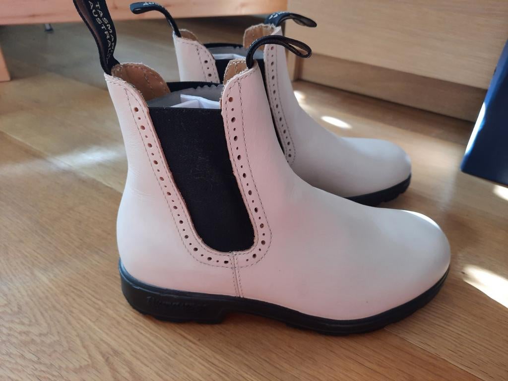 Nieuwe Blundstone Chelsea boots broque Pearl maat 38/UK5, Kleding | Dames, Schoenen, Overige kleuren, Lage of Enkellaarzen, Nieuw