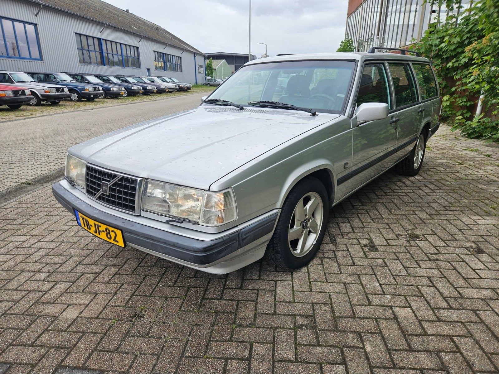 Volvo 940 2.3 1998 Grijs, foto 2