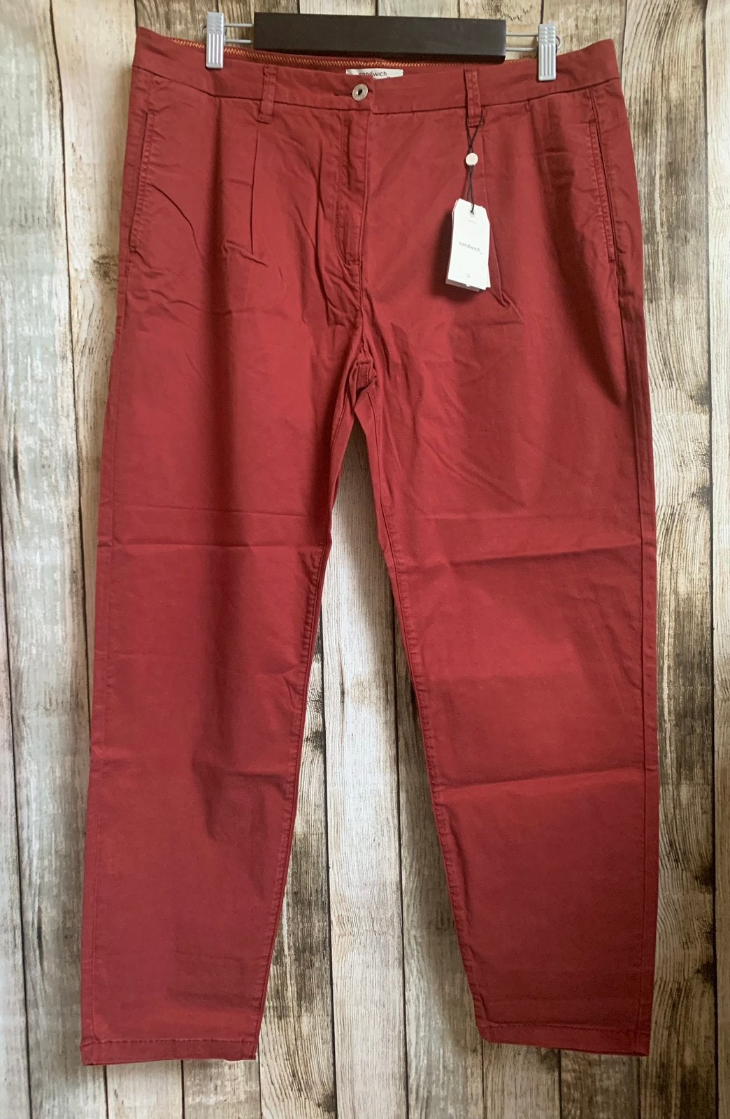 Sandwich super gave Bordeaux rode broek (Maat 44) NIEUW!!, Kleding | Dames, Broeken en Pantalons, Verzenden, Maat 42/44 (L), Nieuw