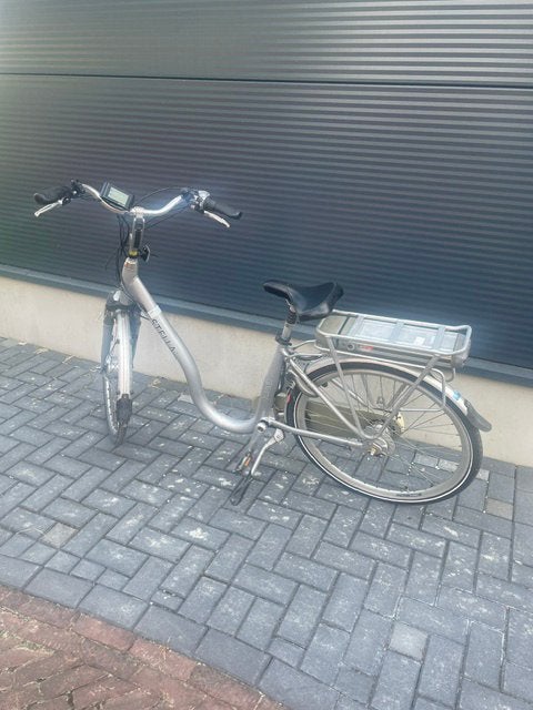 Stella sardena electrische fiets, Fietsen en Brommers, Fietsen | Tandems, 55 cm of meer, Ophalen, Gebruikt, Minder dan 10 versnellingen