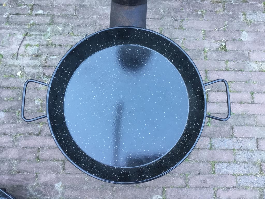 Emaille Bakplaat "Het Vuurlab" Ø36cm voor Kookkachel, Ophalen of Verzenden, Zo goed als nieuw, Zwart, Metaal