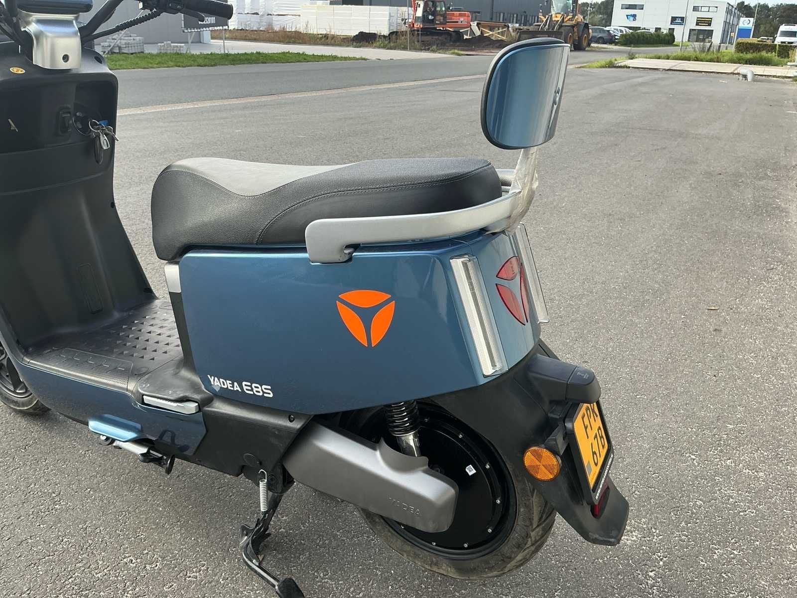 Yadea Bromscooter E8S Scooter, Gebruikt, Yadea
