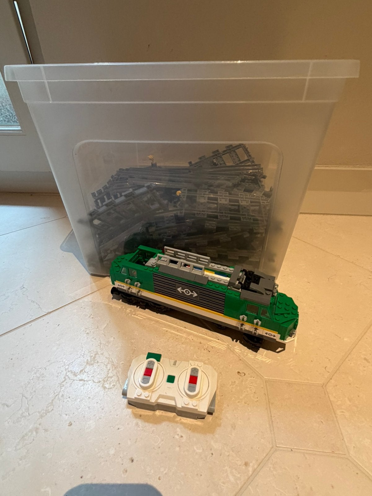 Lego electrische bestuurbare trein met heel veel spoor, Kinderen en Baby's, Speelgoed | Thomas de Trein, Ophalen of Verzenden