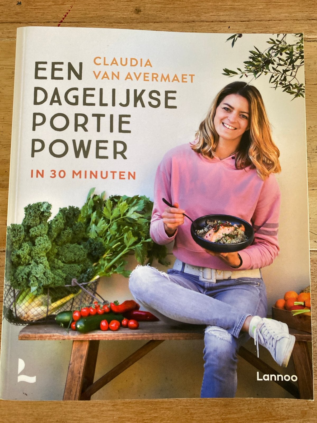 Een Dagelijkse Portie Power - Claudia Van Avermaet, Hoofdgerechten, Ophalen of Verzenden, Zo goed als nieuw, Gezond koken