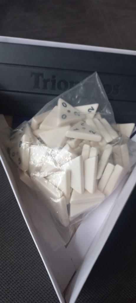 Triominos zo goed als nieuw, Ophalen of Verzenden, Zo goed als nieuw