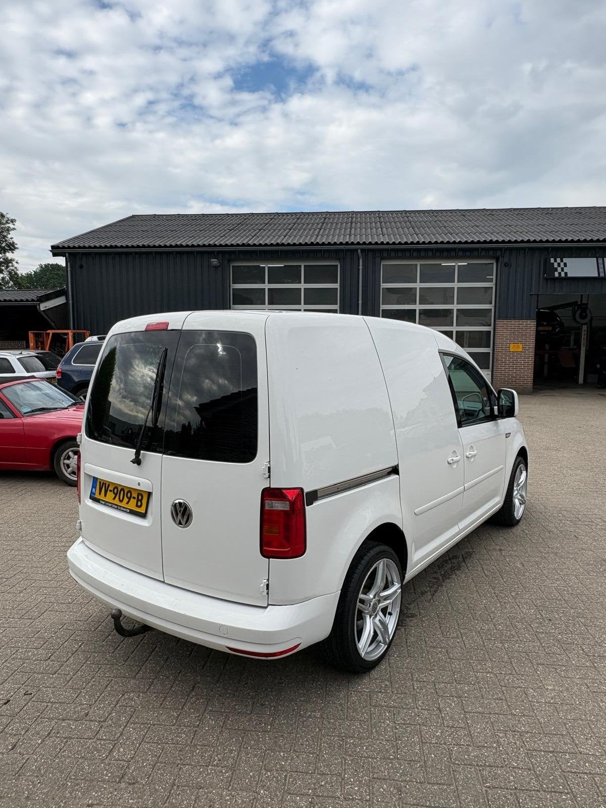 Volkswagen Caddy 2.0 TDI L1H1 BMT Trendline, Voorwielaandrijving, Gebruikt, 4 cilinders, Volkswagen