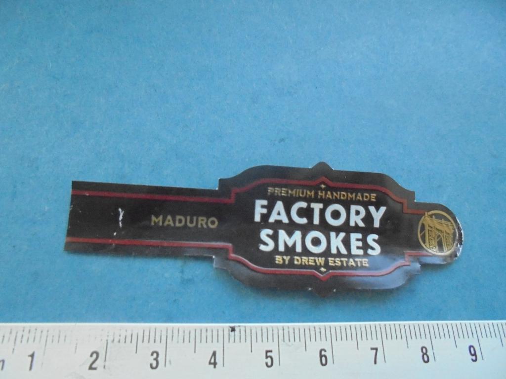 Sigarenband MADURO Factory Smokes uit NICARAGUA, Verzamelen, Ophalen of Verzenden, Zo goed als nieuw, Sigarenbandjes