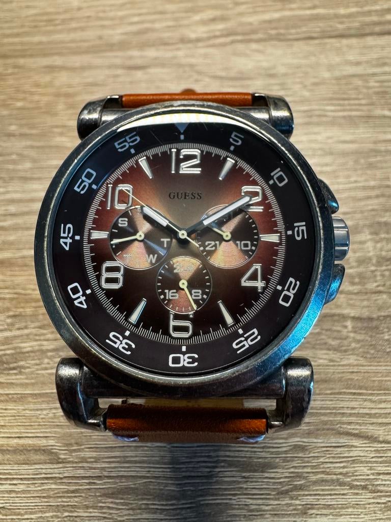 Guess Herenhorloge met Bruine Leren Band, Ophalen of Verzenden, Staal, Polshorloge, Overige merken