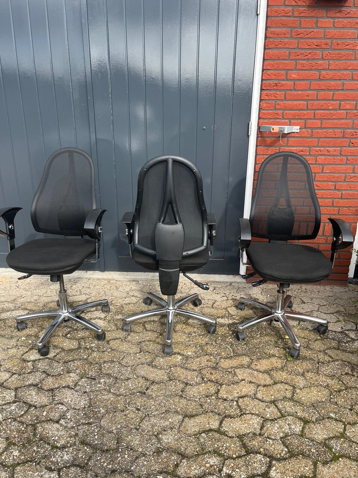 Nette bureaustoelen, instelbaar, 3 stuks

Bureaustoelen, moo, Ophalen of Verzenden, Zo goed als nieuw, Zwart