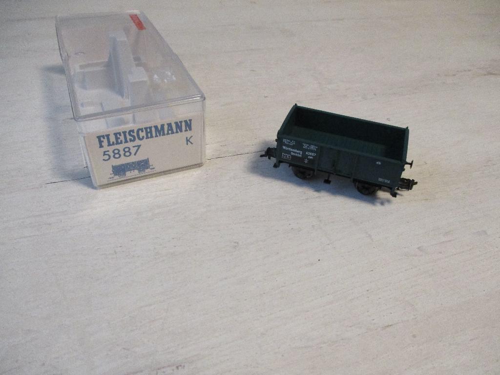 Fleischmann Bak wagon no 5887 K, Ophalen, Gelijkstroom, Fleischmann, Wagon