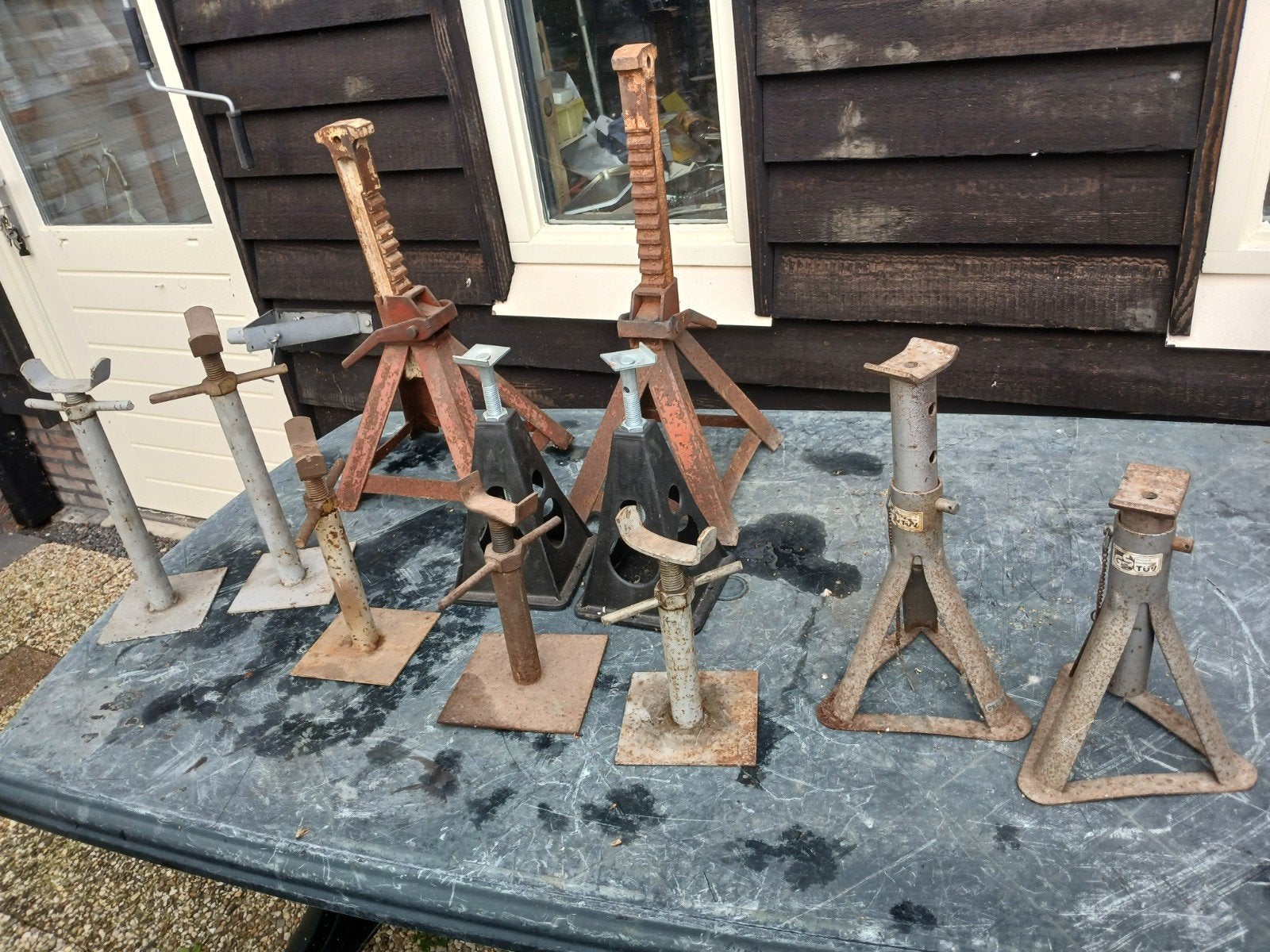 assteunen, schroefstempels,caravansteunen, Ophalen