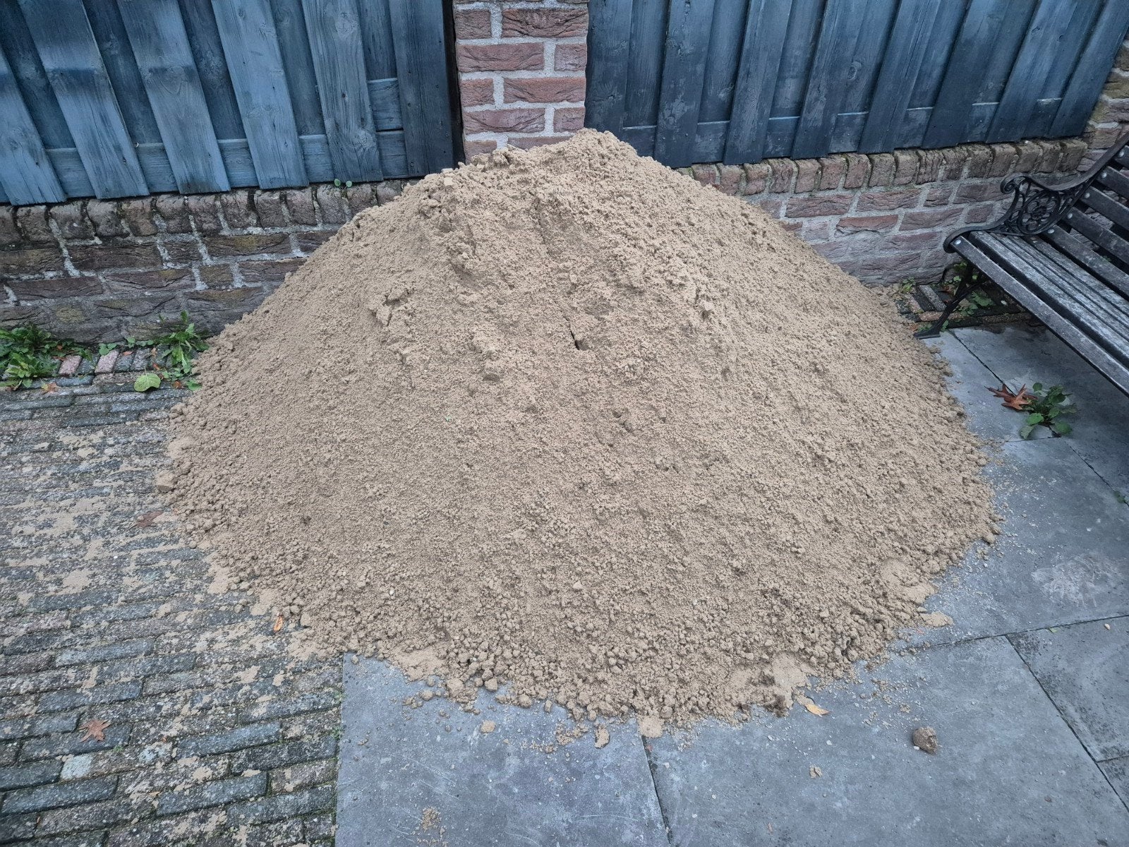 Circa 1 kuub schoon geel zand, Tuin en Terras, Ophalen, Gebruikt, Ophoogzand