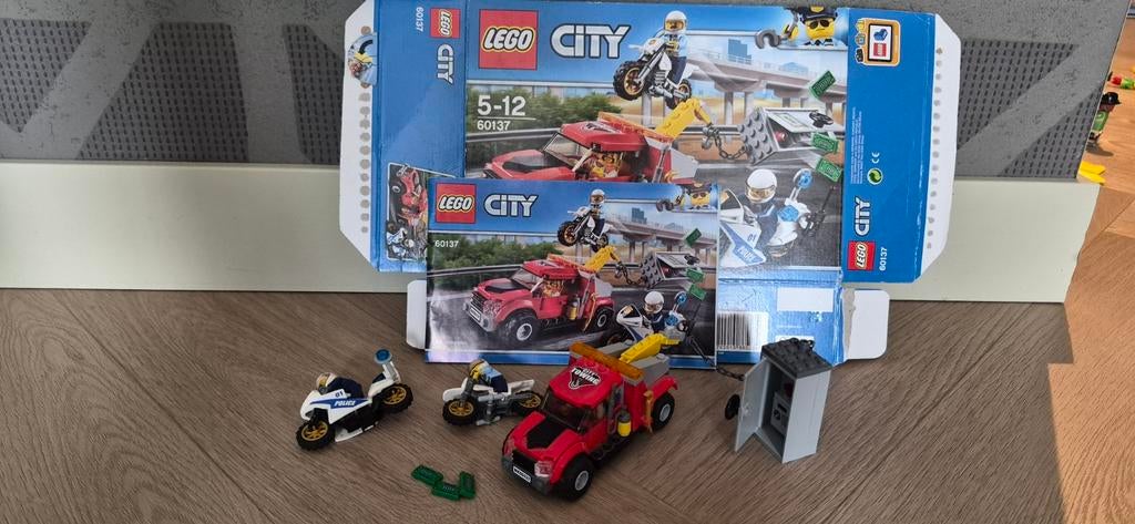 Lego City 60137 Sleepwagen Achtervolging, Lego, Ophalen of Verzenden, Compleet, Complete set