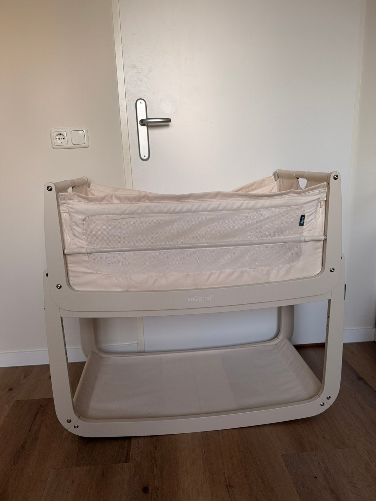 Snuz Co-Sleeper SnüzPod⁵ - Cashmere, Ophalen, Zo goed als nieuw, Wieg