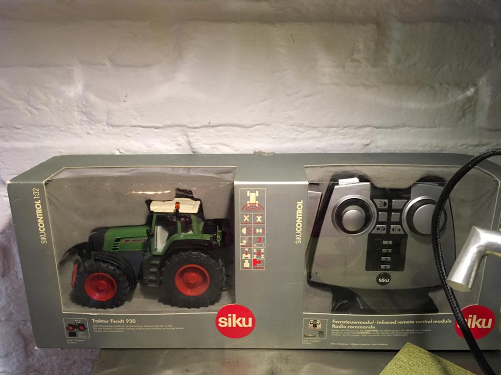 Siku Control 1:32 RC Tractoren Fendt 920 & Claas Axion 850, Hobby en Vrije tijd, Elektro, Auto offroad, Ophalen of Verzenden, Zo goed als nieuw