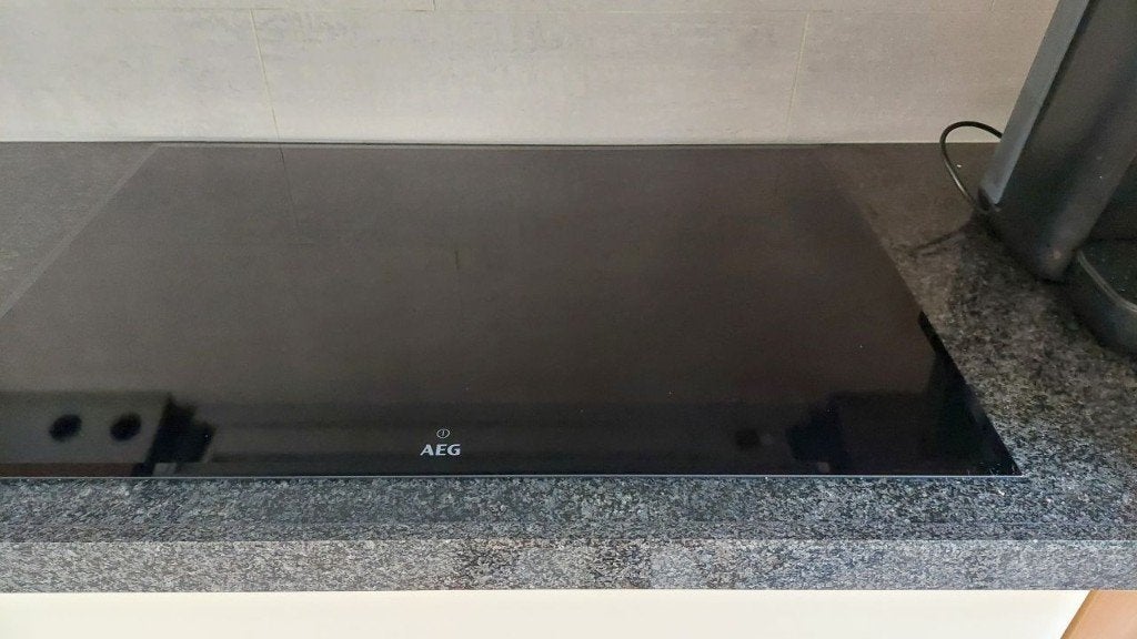 Inductiekookplaat AEG, inbouw, zwart, Ophalen, Gebruikt, 4 kookzones, Inbouw