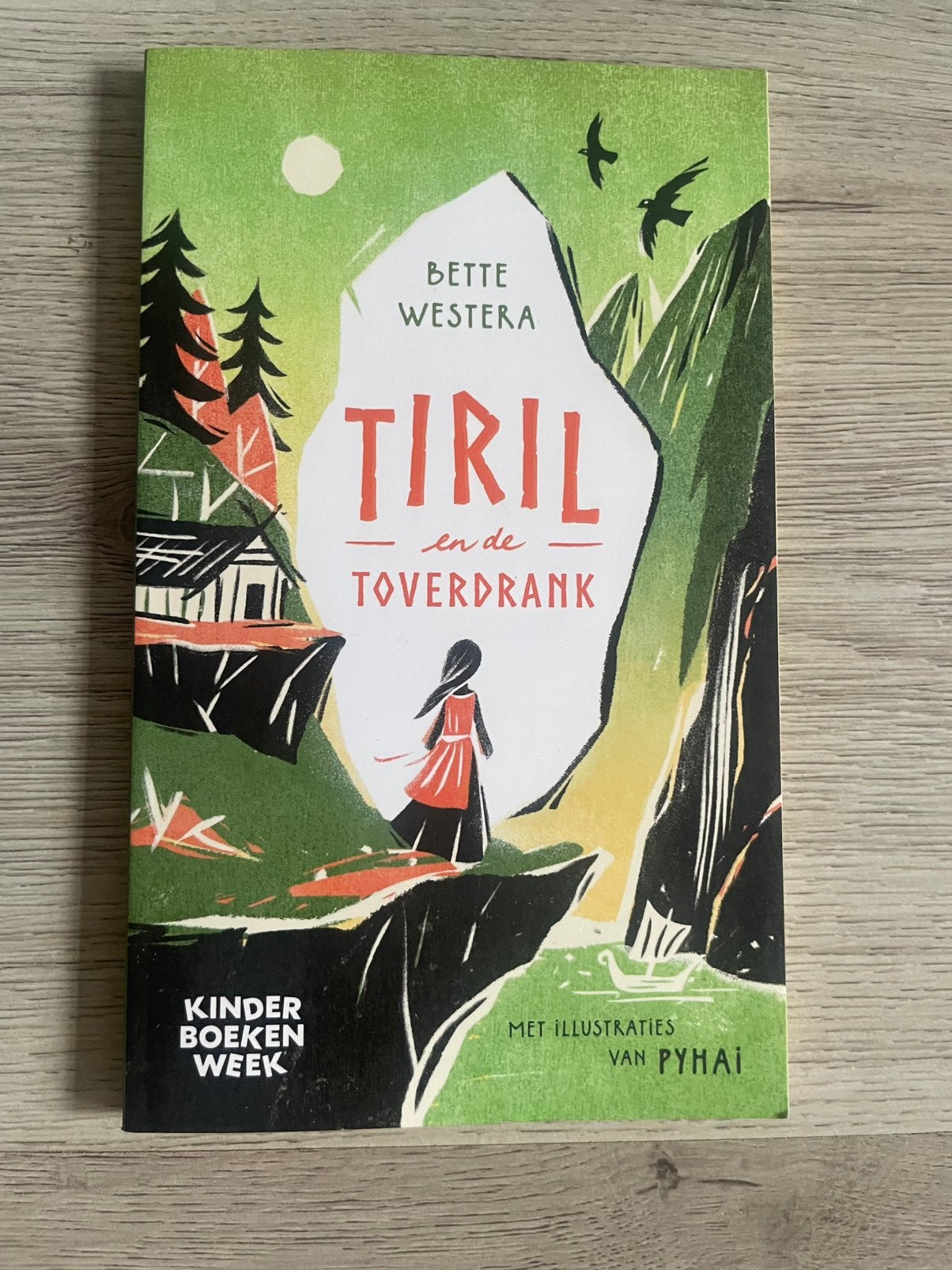 Tiril en de toverdrank, Ophalen of Verzenden, Zo goed als nieuw