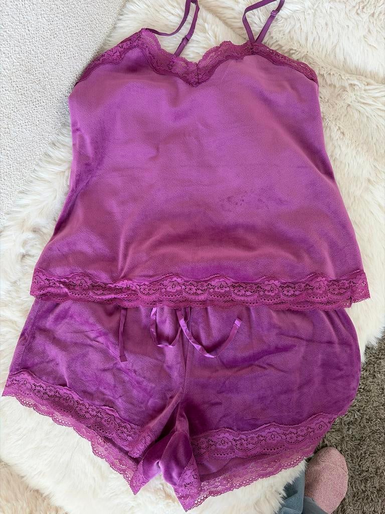 Nieuwe paarse fluwelen pyjamaset met kant Hunkemöller, Kleding | Dames, Ophalen of Verzenden, Nieuw, Maat 38/40 (M)