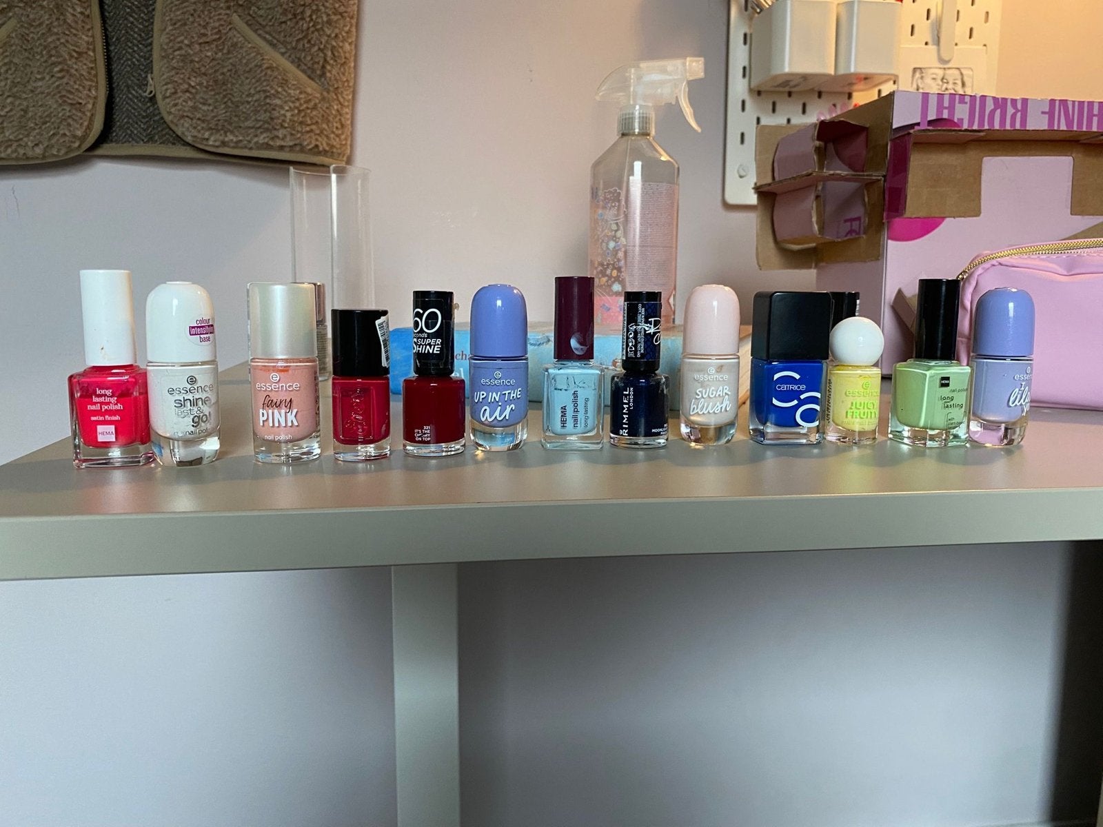 Grote collectie nagellak van diverse merken, Ophalen of Verzenden, Zo goed als nieuw, Overige typen