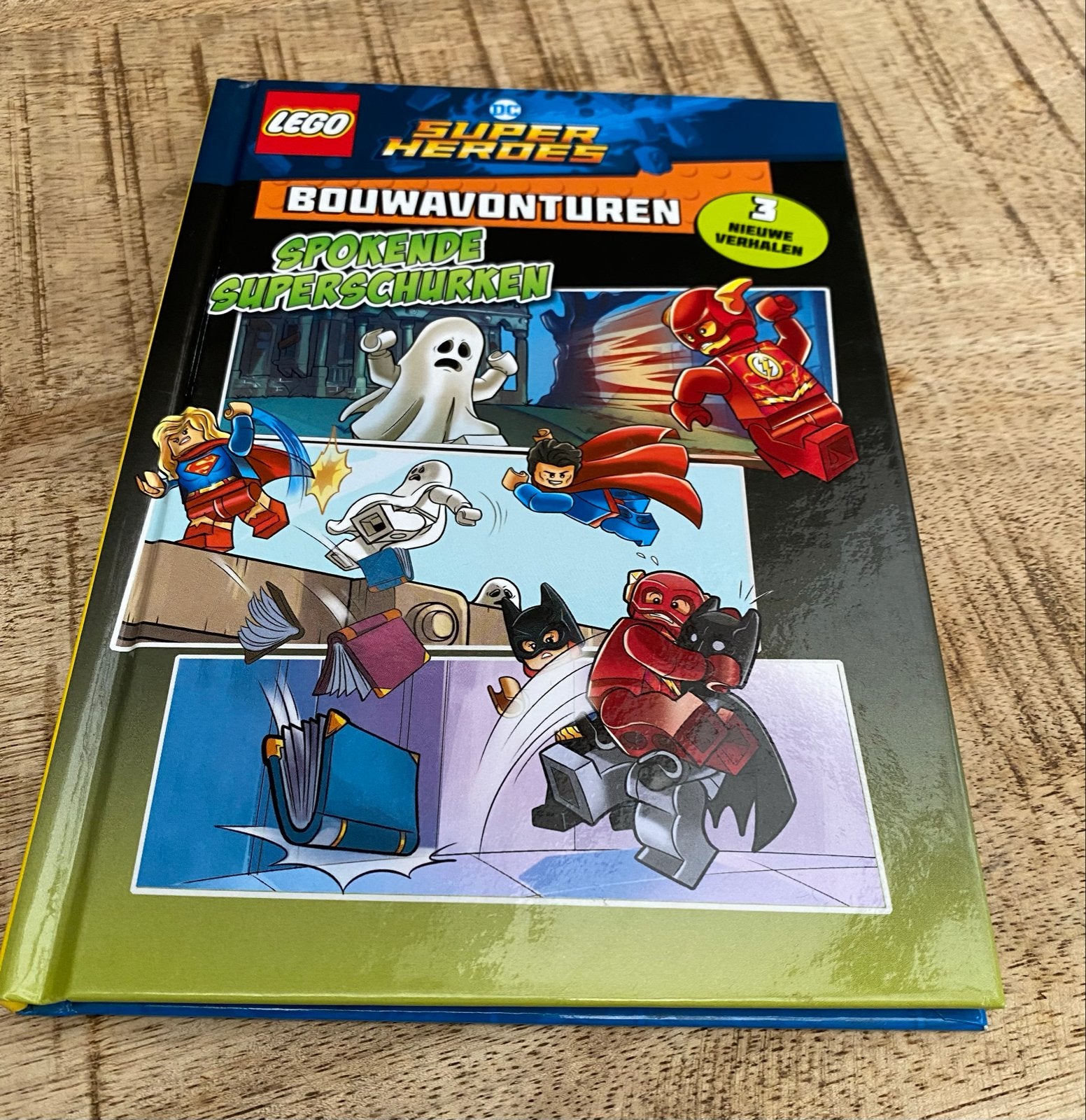 LEGO Super Heroes Bouwavonturen: Spokende Superschurken, Eén stripboek, Ophalen, Gelezen